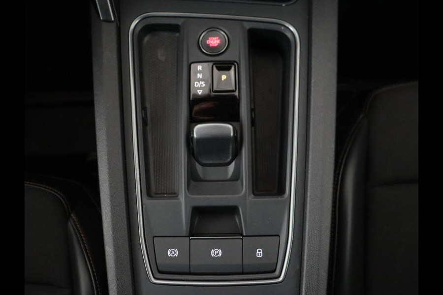 CUPRA Leon 1.4 e-Hybrid VZ Business | 245pk | SOH 92% | Trekhaak | Carplay | Adaptive cruise | Sportstoelen | Navigatie | Stuurverwarming | Parkeerhulp | Full LED | Sfeerverlichting | Keyless | PHEV | Plug In