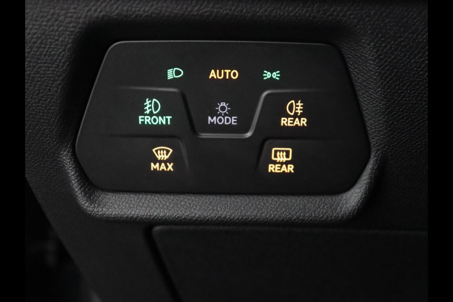 CUPRA Leon 1.4 e-Hybrid VZ Business | 245pk | SOH 92% | Trekhaak | Carplay | Adaptive cruise | Sportstoelen | Navigatie | Stuurverwarming | Parkeerhulp | Full LED | Sfeerverlichting | Keyless | PHEV | Plug In