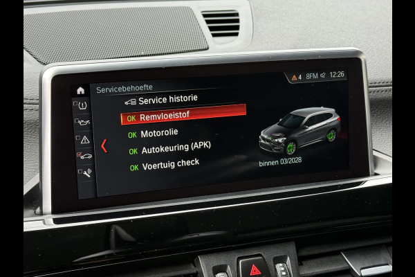 BMW X1 sDrive18i X LINE | HARMAN KARDON | CAMERA | LEDER | TREKHAAK | STOELVERWARMING |