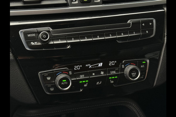 BMW X1 sDrive18i X LINE | HARMAN KARDON | CAMERA | LEDER | TREKHAAK | STOELVERWARMING |