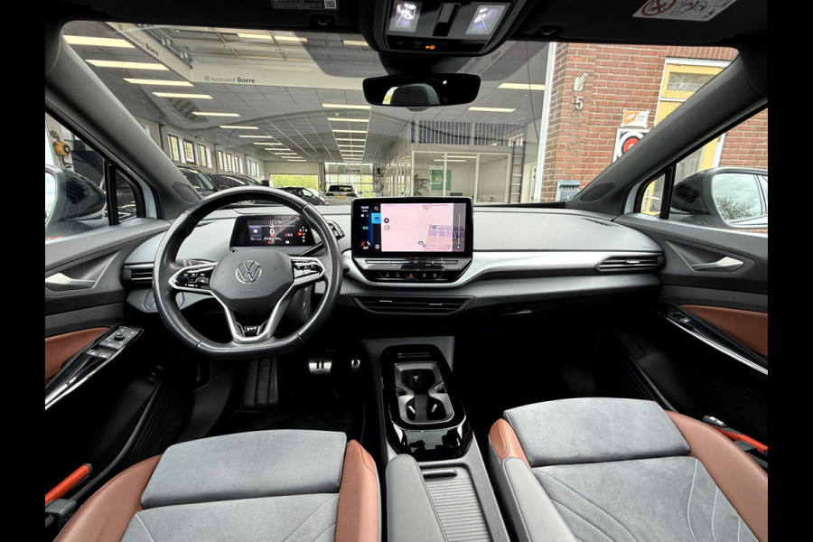 Volkswagen ID.4 Max 77 kWh SOH 92.8%, Panoramadak, Trekhaak