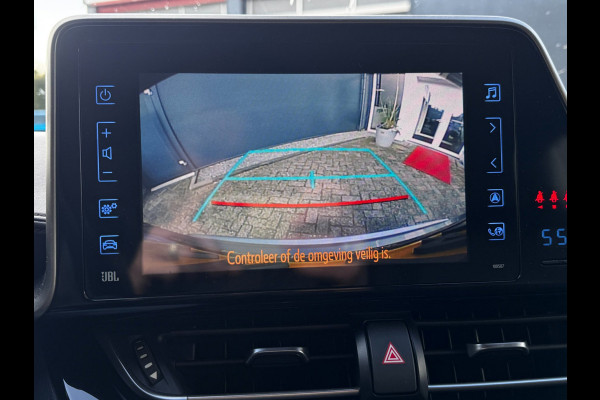 Toyota C-HR 1.2 Executive | Trekhaak | Camera | NL-Auto | Stoelverwarming | JBL | Climate Control |