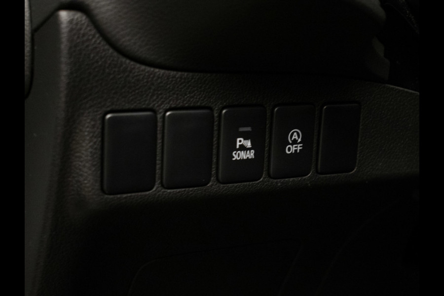 Mitsubishi Outlander 2.0 Instyle Sport (APPLE CARPLAY,NAVI,CAMERA,360 VIEW,STOEL/STUUR VERWARMING,CLIMATE,CRUISE,LM VELGEN)