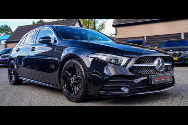 Mercedes-Benz A-Klasse 220 Premium Plus | Panorama | Camera | Carplay | Digital Dash | Stoelverwarming