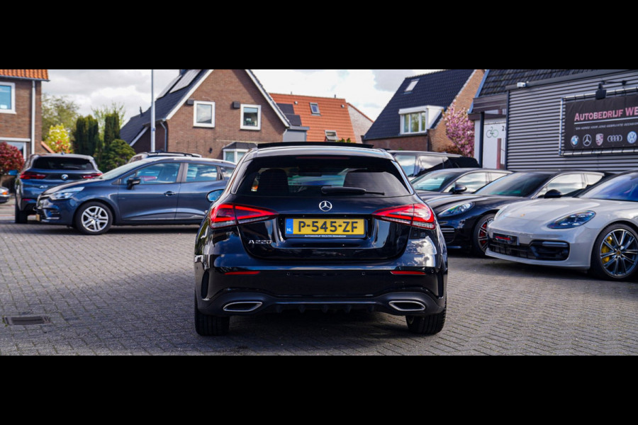 Mercedes-Benz A-Klasse 220 Premium Plus | Panorama | Camera | Carplay | Digital Dash | Stoelverwarming