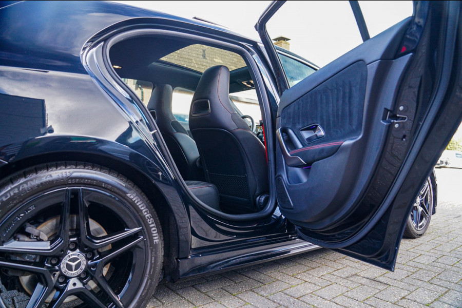 Mercedes-Benz A-Klasse 220 Premium Plus | Panorama | Camera | Carplay | Digital Dash | Stoelverwarming