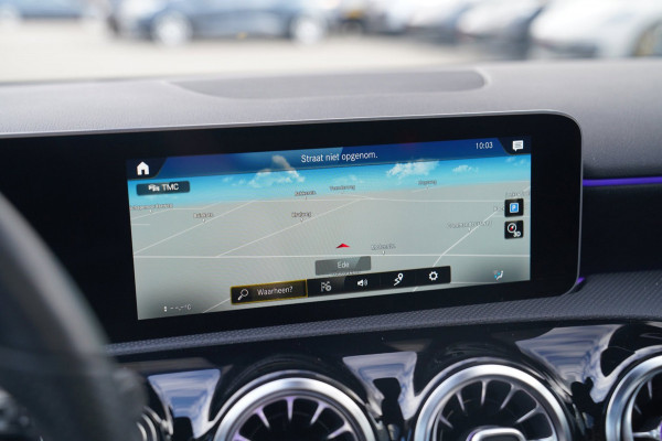 Mercedes-Benz A-Klasse 220 Premium Plus | Panorama | Camera | Carplay | Digital Dash | Stoelverwarming