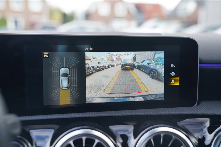 Mercedes-Benz A-Klasse 220 Premium Plus | Panorama | Camera | Carplay | Digital Dash | Stoelverwarming