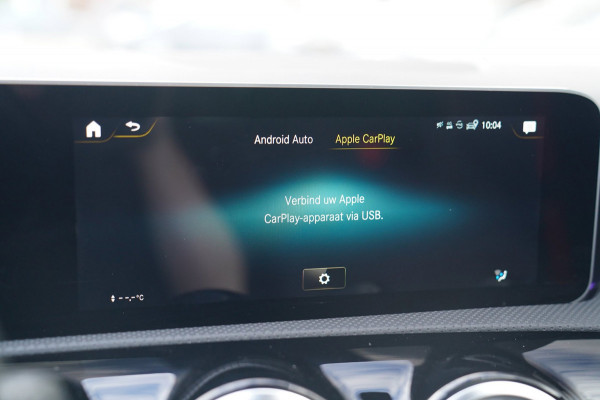 Mercedes-Benz A-Klasse 220 Premium Plus | Panorama | Camera | Carplay | Digital Dash | Stoelverwarming