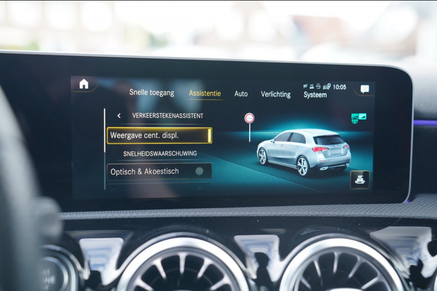 Mercedes-Benz A-Klasse 220 Premium Plus | Panorama | Camera | Carplay | Digital Dash | Stoelverwarming