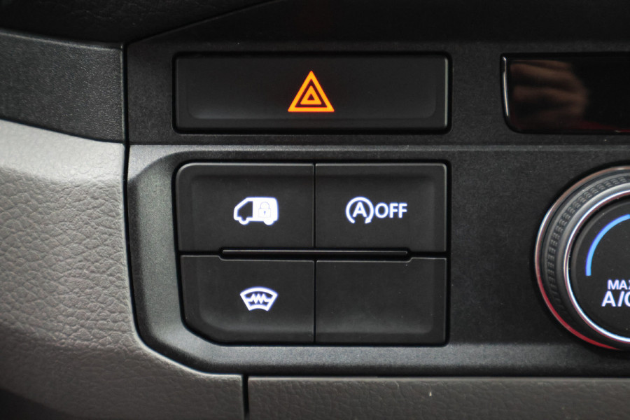 Volkswagen Crafter 35 2.0 TDI L3H3 Highline 3-Zits, Airco, Camera, Cruise, Apple Carplay, Verwarmde Voorruit, Trekhaak