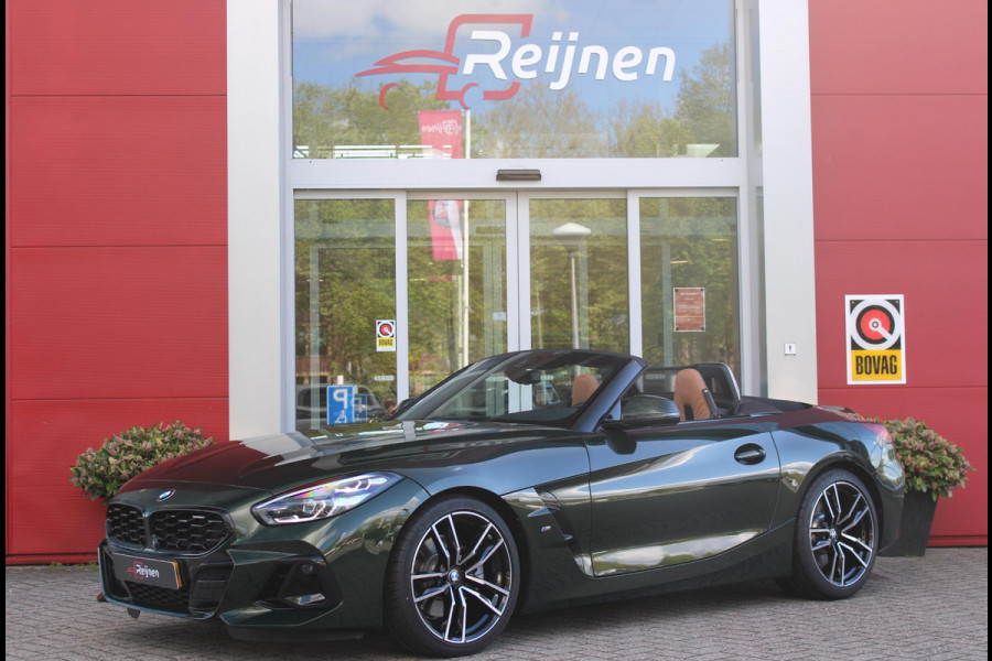 BMW Z4 Roadster sDRIVE 20i HIGH EXECUTIVE M-SPORT AUTOMAAT | M INTERIEURPAKKET  | M EXTERIEURPAKKET | M SPORTSTUUR | 19" VIJFDUBBELSPAAKS M SPORTWIELEN | NAVIGATIE | DRAADLOZE APPLE CARPLAY / ANDROID AUTO |  LEDER VERNASCA COGNAC | STOEL / STUUR VERWARMING | ACHTERUITRIJCAMERA | FULL LED KOPLAMPEN | SAFETY PAKKET | DODEHOEK DETECTIE | HARMAN KARDON |