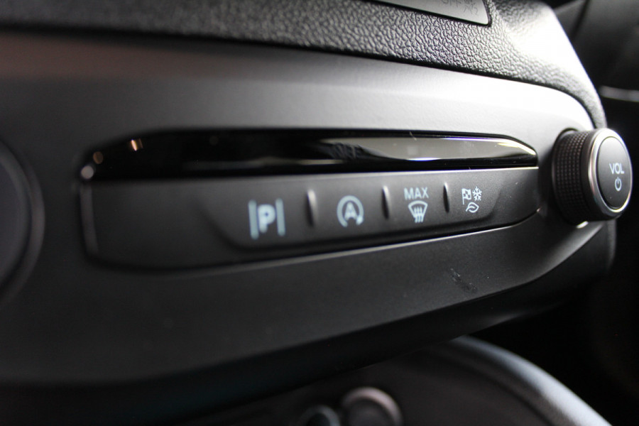 Ford FOCUS Wagon 1.0 EcoBoost Hybrid 155PK ST Line X | BLIS | Head-Up | Trekhaak | Adaptieve cruise