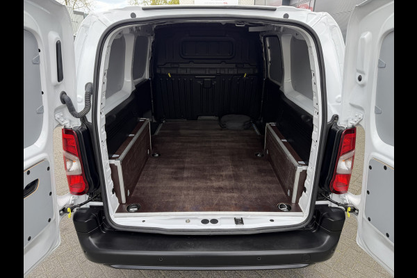 Citroën E-Berlingo 136 L2 50 kWh (Camera - Parkeersensoren V+A - Laadruimte betimmering - Navigatie - Apple Carplay - Digitale binnenspiegel - 3-zi
