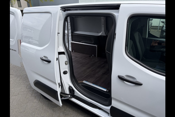 Citroën E-Berlingo 136 L2 50 kWh (Camera - Parkeersensoren V+A - Laadruimte betimmering - Navigatie - Apple Carplay - Digitale binnenspiegel - 3-zi
