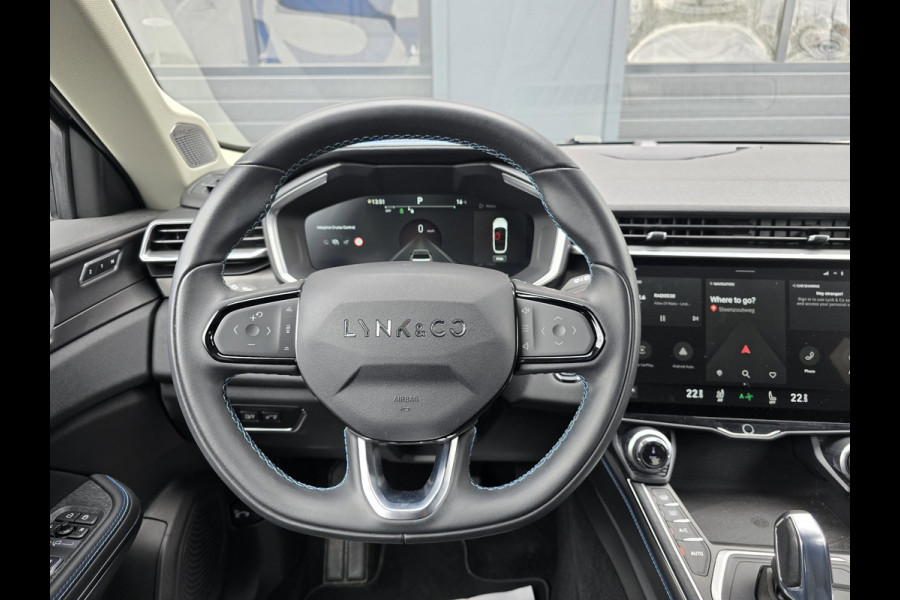 Lynk & Co 01 1.5 Black Edition Panoramadak|360° Camera|ACC|Stoelverwarming|Navi|Carplay