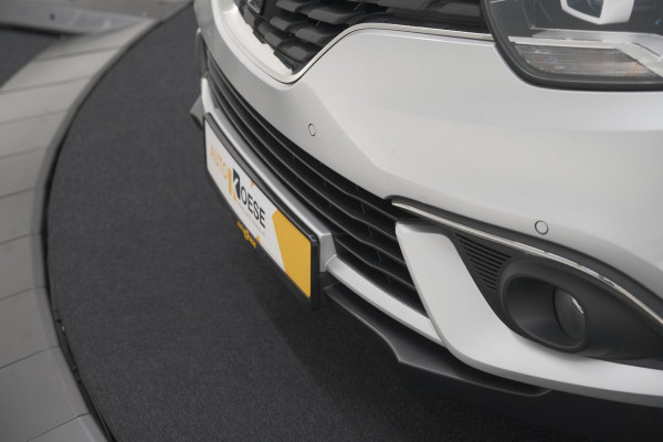 Renault Scénic TCe 130 Intens | Trekhaak | Camera | Panoramadak | Navigatie