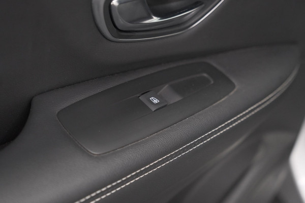 Renault Scénic TCe 130 Intens | Trekhaak | Camera | Panoramadak | Navigatie