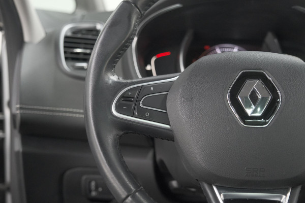 Renault Scénic TCe 130 Intens | Trekhaak | Camera | Panoramadak | Navigatie