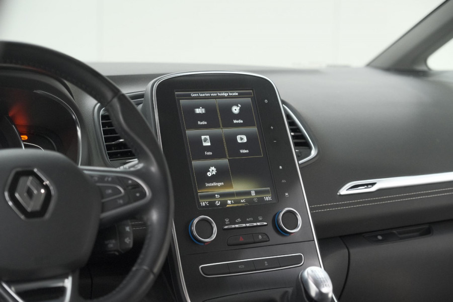 Renault Scénic TCe 130 Intens | Trekhaak | Camera | Panoramadak | Navigatie