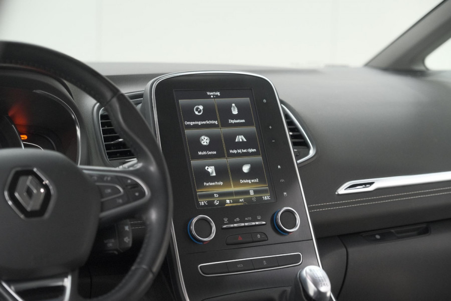 Renault Scénic TCe 130 Intens | Trekhaak | Camera | Panoramadak | Navigatie