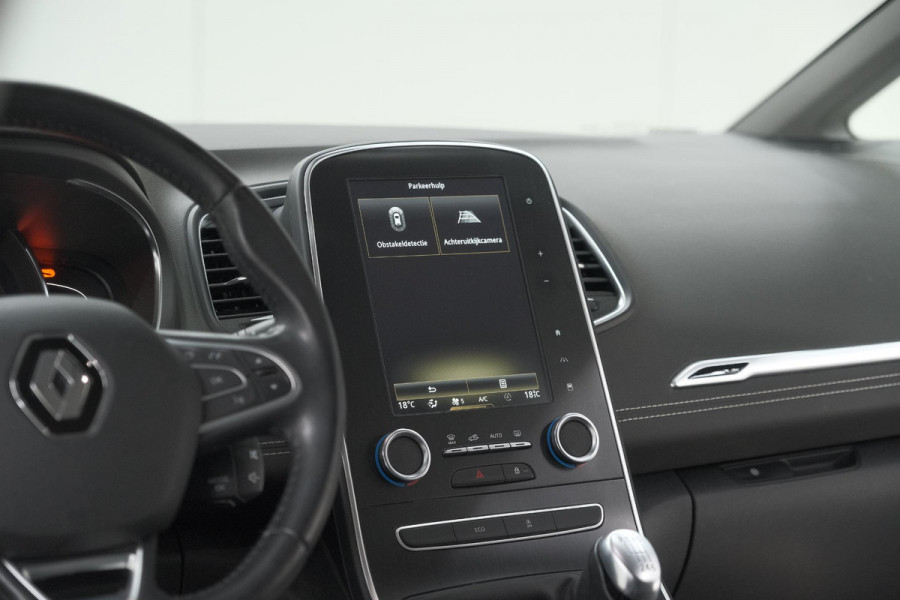 Renault Scénic TCe 130 Intens | Trekhaak | Camera | Panoramadak | Navigatie