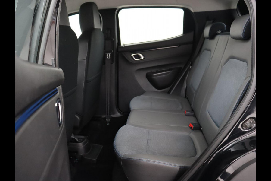 Dacia Spring Comfort Plus 27 kWh | SOH 92,3% | Carplay | Camera | Navigatie | Airco | Speedlimiter | Half leder | Bluetooth | 44.100km NAP