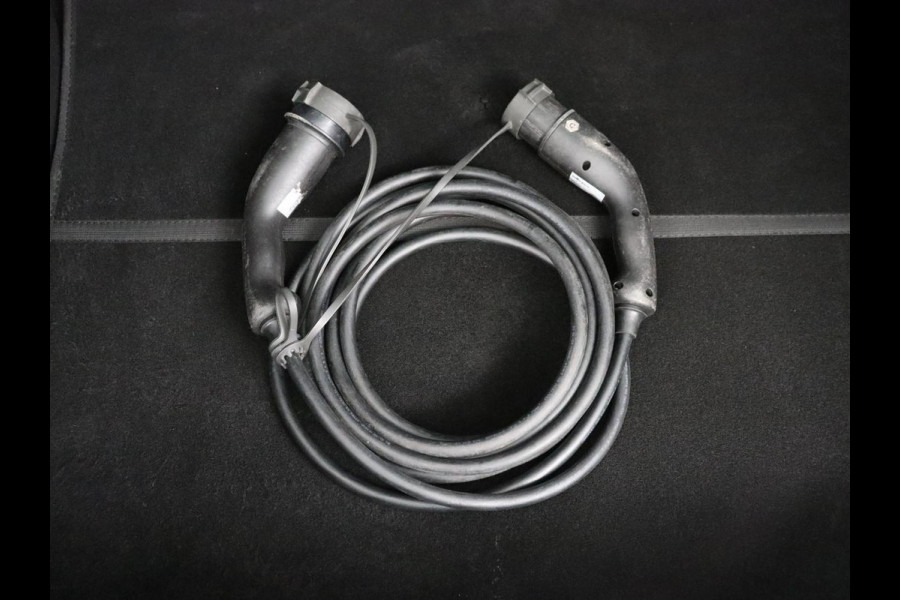 Dacia Spring Comfort Plus 27 kWh | SOH 92,3% | Carplay | Camera | Navigatie | Airco | Speedlimiter | Half leder | Bluetooth | 44.100km NAP