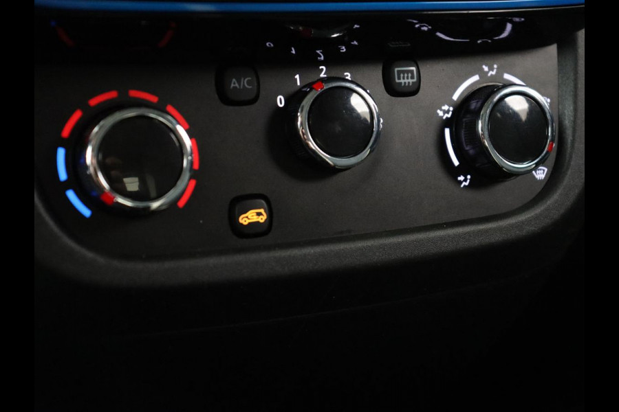 Dacia Spring Comfort Plus 27 kWh | SOH 92,3% | Carplay | Camera | Navigatie | Airco | Speedlimiter | Half leder | Bluetooth | 44.100km NAP