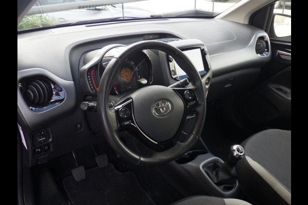 Toyota Aygo 1.0 VVT-i x-play Airco, Carplay, 5 DRS, NL/NAP!