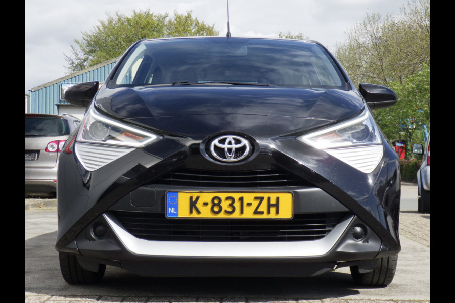 Toyota Aygo 1.0 VVT-i x-play Airco, Carplay, 5 DRS, NL/NAP!