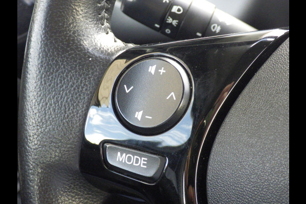 Toyota Aygo 1.0 VVT-i x-play Airco, Carplay, 5 DRS, NL/NAP!