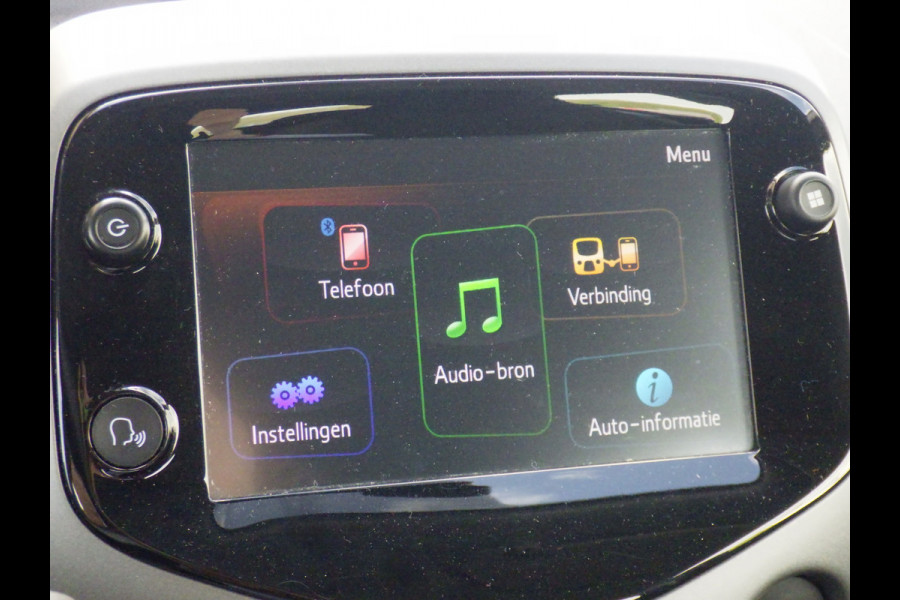 Toyota Aygo 1.0 VVT-i x-play Airco, Carplay, 5 DRS, NL/NAP!