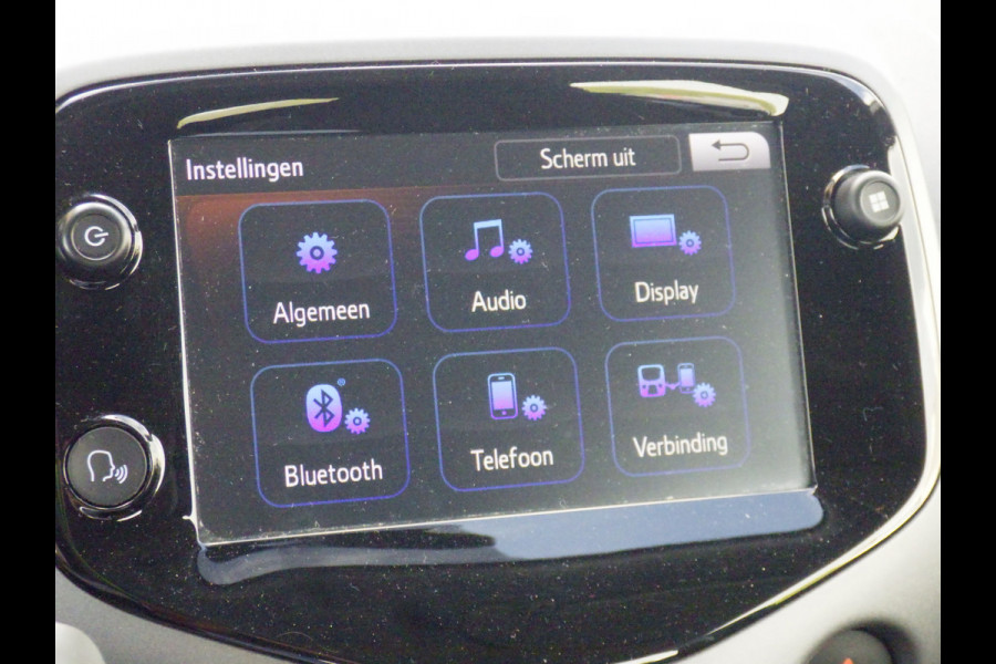 Toyota Aygo 1.0 VVT-i x-play Airco, Carplay, 5 DRS, NL/NAP!