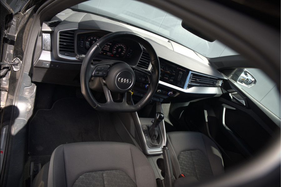 Audi A1 Sportback 35 TFSI S Line edition one S-Line | Bang & Olufsen | Stoelverwarming | Cruise Control | Navigatie | Parkeersensoren | Apple Carplay | Climate Control | B&O | LED