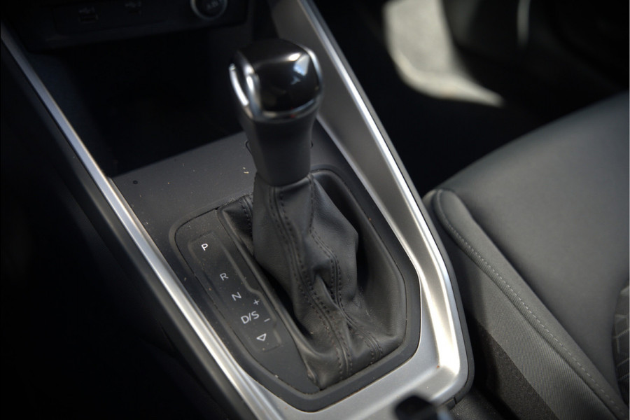 Audi A1 Sportback 35 TFSI S Line edition one S-Line | Bang & Olufsen | Stoelverwarming | Cruise Control | Navigatie | Parkeersensoren | Apple Carplay | Climate Control | B&O | LED