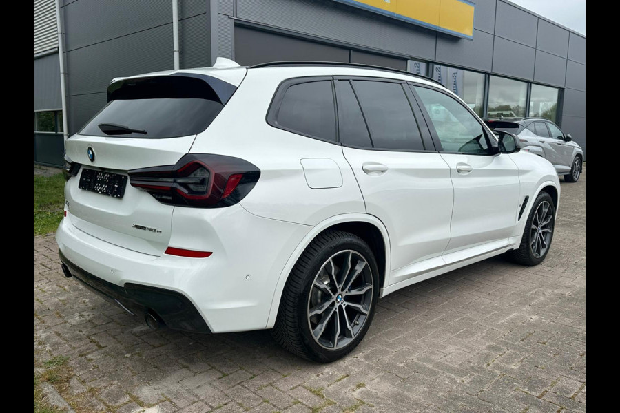BMW X3 xDrive30e M Sport | Panoramadak | Vol leder | M-pakket | All-Season | Sportstoelen | Stoelverwarming | Camera | Head Up Display |