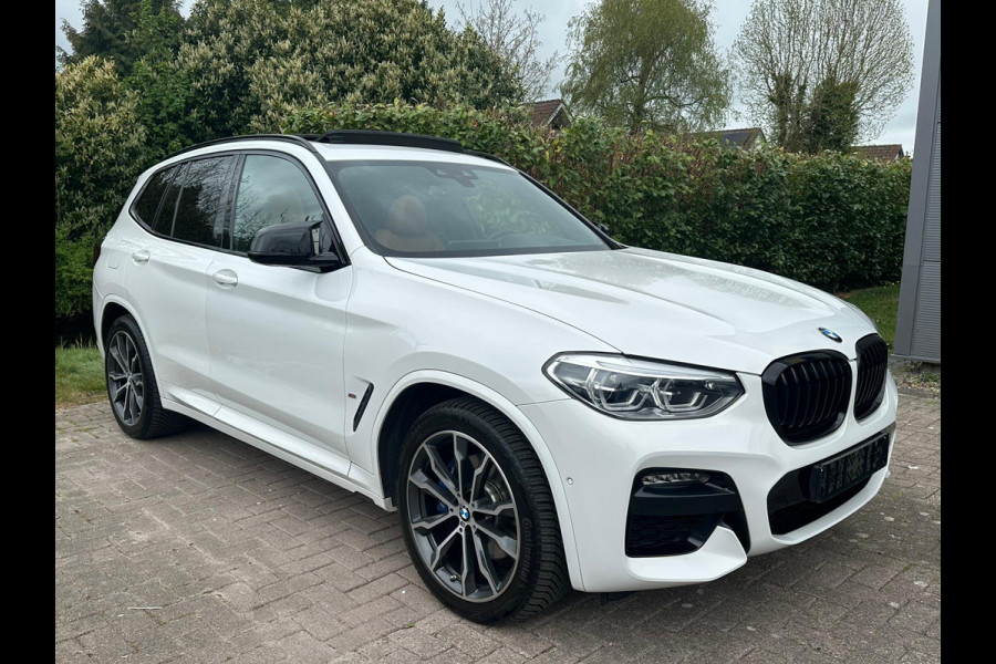 BMW X3 xDrive30e M Sport | Panoramadak | Vol leder | M-pakket | All-Season | Sportstoelen | Stoelverwarming | Camera | Head Up Display |
