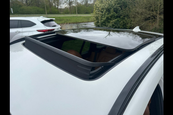 BMW X3 xDrive30e M Sport | Panoramadak | Vol leder | M-pakket | All-Season | Sportstoelen | Stoelverwarming | Camera | Head Up Display |