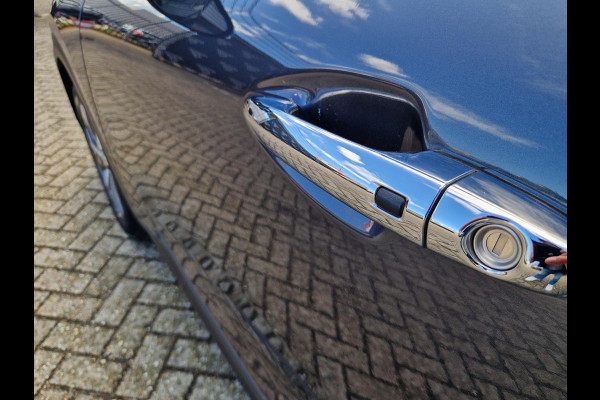 Kia e-Niro DynamicLine 64 kWh | Stoelverwarming | Navi | Camera | Apple Carplay / Android Auto | Cruise |