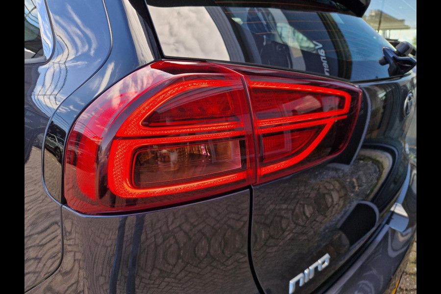 Kia e-Niro DynamicLine 64 kWh | Stoelverwarming | Navi | Camera | Apple Carplay / Android Auto | Cruise |