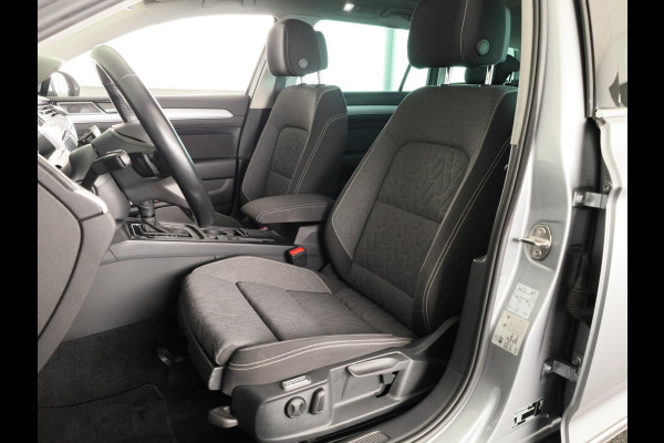 Volkswagen Passat Variant 1.5 TSI Business | Navigatie | Panorama dak | Parkeersensoren | Achteruit Camera | Digitale dashboard |