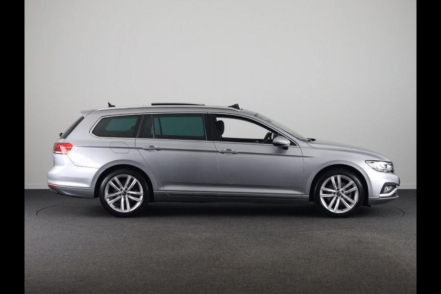 Volkswagen Passat Variant 1.5 TSI Business | Navigatie | Panorama dak | Parkeersensoren | Achteruit Camera | Digitale dashboard |