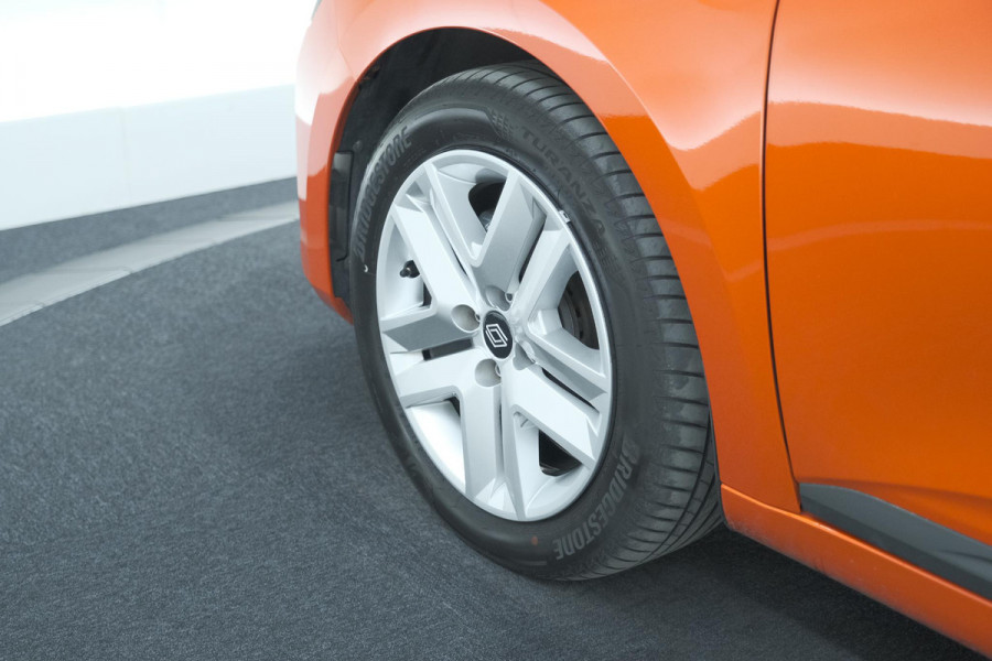 Renault Clio 1.6 E-Tech Full Hybrid 145 Evolution | Apple Carplay | Parkeersensoren | LED | Cruise Control