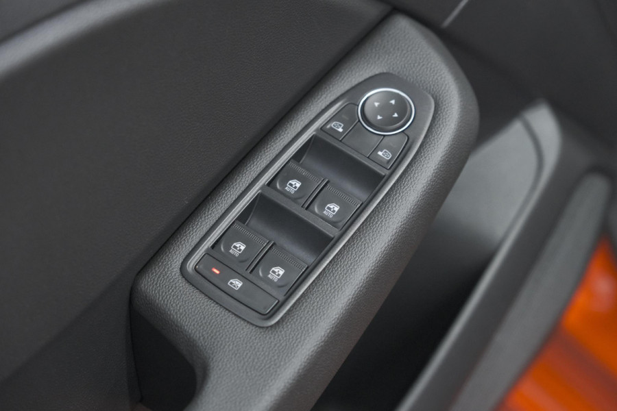 Renault Clio 1.6 E-Tech Full Hybrid 145 Evolution | Apple Carplay | Parkeersensoren | LED | Cruise Control