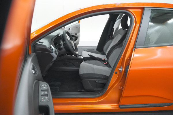 Renault Clio 1.6 E-Tech Full Hybrid 145 Evolution | Apple Carplay | Parkeersensoren | LED | Cruise Control