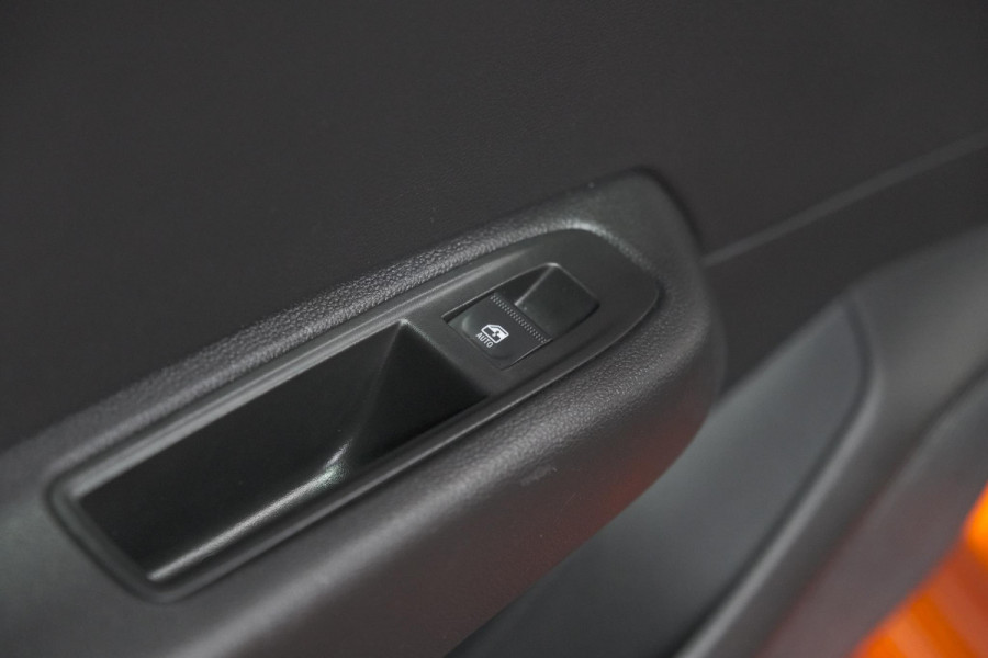 Renault Clio 1.6 E-Tech Full Hybrid 145 Evolution | Apple Carplay | Parkeersensoren | LED | Cruise Control