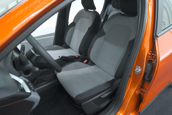 Renault Clio 1.6 E-Tech Full Hybrid 145 Evolution | Apple Carplay | Parkeersensoren | LED | Cruise Control