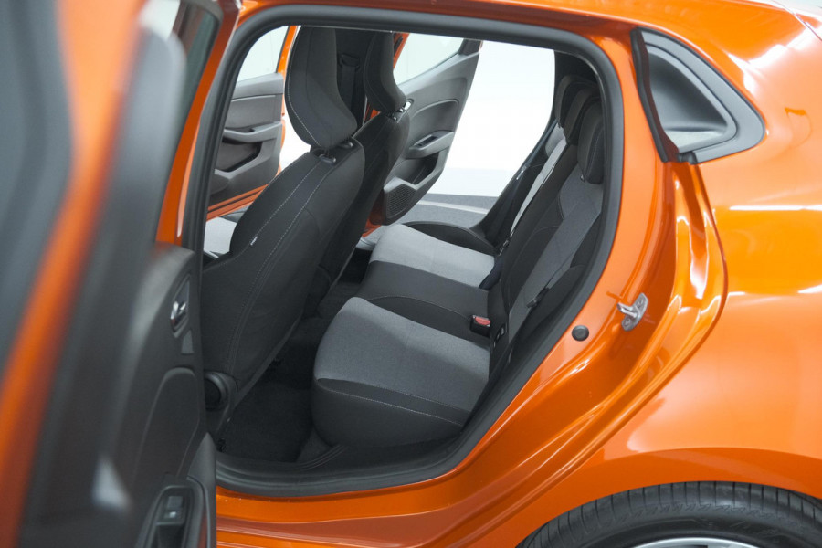 Renault Clio 1.6 E-Tech Full Hybrid 145 Evolution | Apple Carplay | Parkeersensoren | LED | Cruise Control