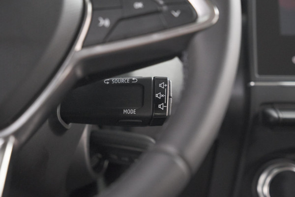 Renault Clio 1.6 E-Tech Full Hybrid 145 Evolution | Apple Carplay | Parkeersensoren | LED | Cruise Control